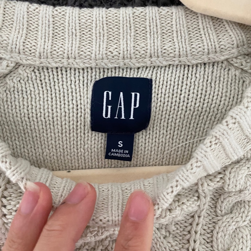 Sweater - Picture 2 of 3